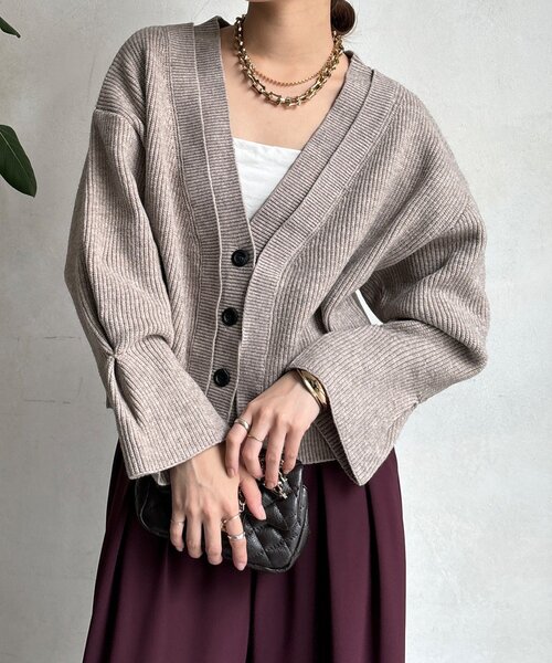 DouDou（ドゥドゥ）の「【WEB限定】レイヤードリブVネックカーディガン（カーディガン/ボレロ・レディース・ベージュ/グレー/ブラック・FREE）」の19枚目の写真