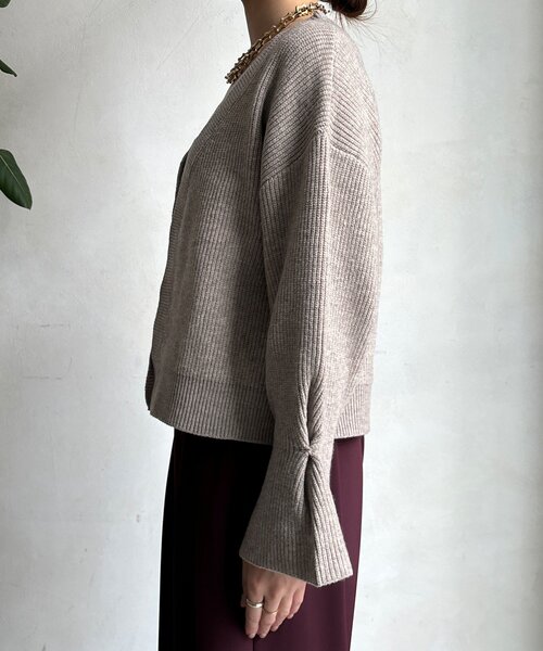 DouDou（ドゥドゥ）の「【WEB限定】レイヤードリブVネックカーディガン（カーディガン/ボレロ・レディース・ベージュ/グレー/ブラック・FREE）」の11枚目の写真