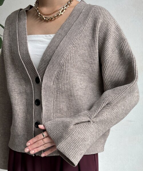 DouDou（ドゥドゥ）の「【WEB限定】レイヤードリブVネックカーディガン（カーディガン/ボレロ・レディース・ベージュ/グレー/ブラック・FREE）」の16枚目の写真