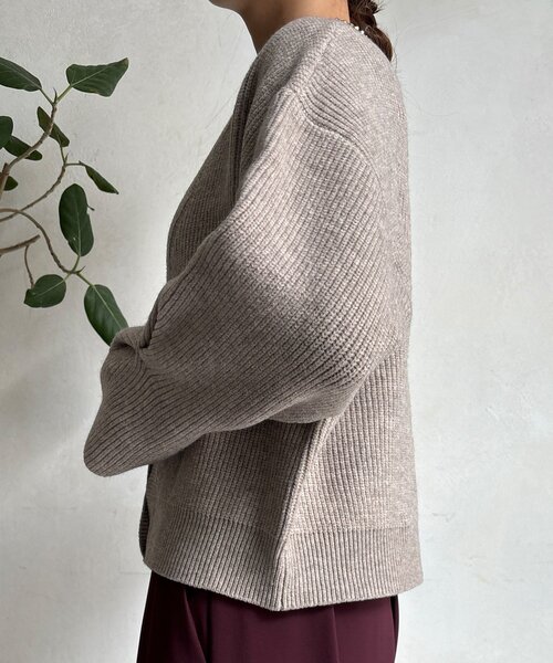 DouDou（ドゥドゥ）の「【WEB限定】レイヤードリブVネックカーディガン（カーディガン/ボレロ・レディース・ベージュ/グレー/ブラック・FREE）」の9枚目の写真