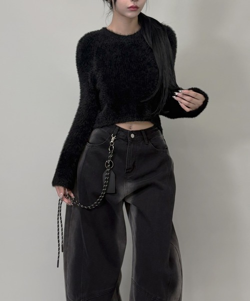 FOLLOWIN（フォロウィン）の「2color/キーホルダー付き/グラデーションカーブシルエットデニム（デニムパンツ・レディース・ブラック/ブルー・SMALL/MEDIUM/LARGE）」の4枚目の写真