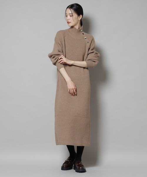 NANO universe（ナノユニバース）の「釦ディティールニットワンピース（ワンピース・レディース・グレー/ベージュ/ネイビー・FREE）」の3枚目の写真