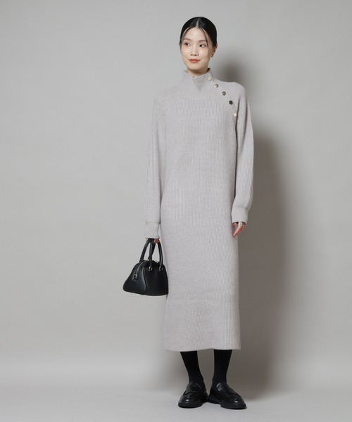 NANO universe（ナノユニバース）の「釦ディティールニットワンピース（ワンピース・レディース・グレー/ベージュ/ネイビー・FREE）」の10枚目の写真