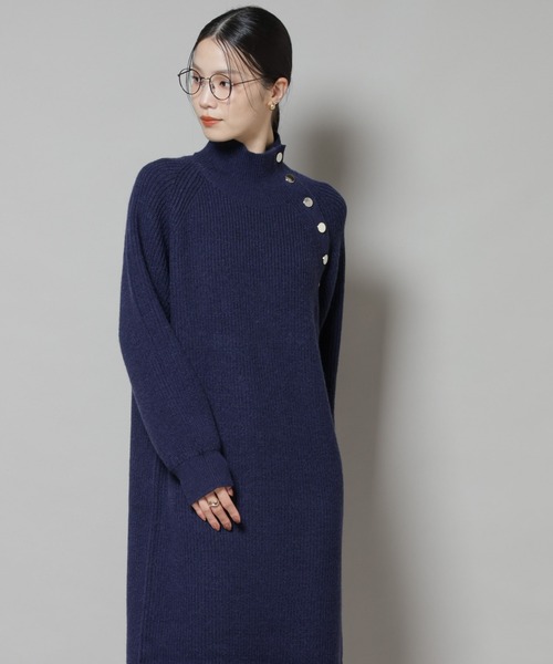 NANO universe（ナノユニバース）の「釦ディティールニットワンピース（ワンピース・レディース・グレー/ベージュ/ネイビー・FREE）」の11枚目の写真