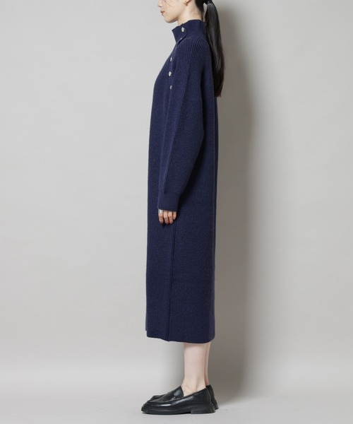 NANO universe（ナノユニバース）の「釦ディティールニットワンピース（ワンピース・レディース・グレー/ベージュ/ネイビー・FREE）」の19枚目の写真