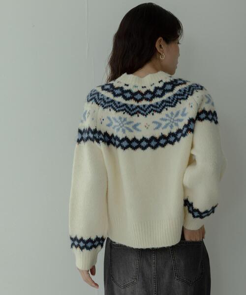 URBAN RESEARCH Sonny Label(アーバンリサーチサニーレーベル)の「求心柄ニットカーディガン(ニット/セーター・レディース・オフホワイト/ブルー/ブラウン・FREE)」の5枚目の写真