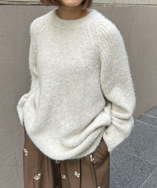 PILIT（ピリット）の「ラグランニットプルオーバー（ニット/セーター・レディース・グレー/サックスブルー/イエロー/アイボリー・MEDIUM）」の2枚目の写真