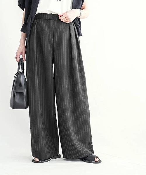 SOLAMONAT LARME(ソラモナラーム)の「ストライプパンツ(その他パンツ・レディース・ブラック/チャコール/グレー・38/40)」の1枚目の写真