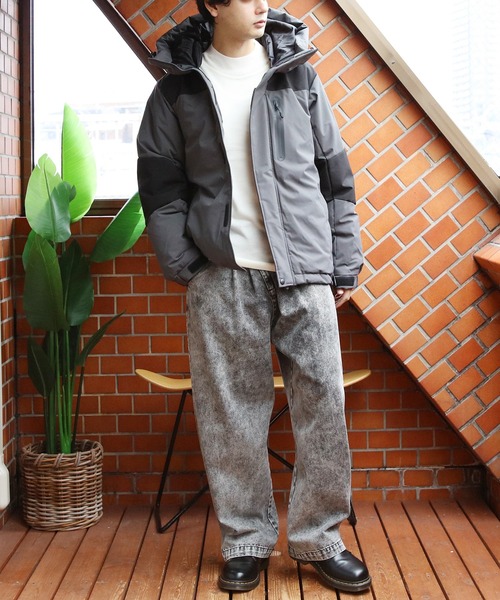 ８(eight)（エイト）の「中綿 切替ジャケット（ダウンジャケット/コート・メンズ・チャコール/ベージュ/ブラック・MEDIUM/X-LARGE/LARGE）」の16枚目の写真