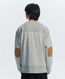 FRIZMWORKS（フリズムワークス）の「PATCH STRIPE BOAT NECK 004 _ GRAY（Tシャツ/カットソー・メンズ）」
