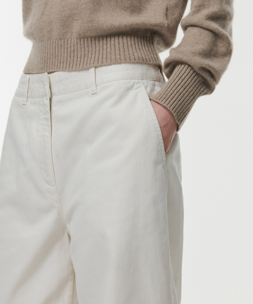 MUSINSA STANDARD WOMAN（ムシンサスタンダードウーマン）の「レディースワイドチノパンツ【クリーム】（その他パンツ・レディース・その他・30/24/25/26/27/28/29）」の9枚目の写真
