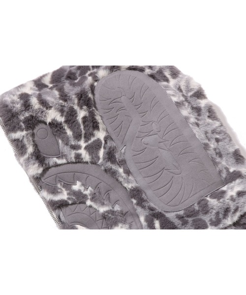 A BATHING APE（アベイシングエイプ）の「WILD LEOPARD PATTERN FAUX FUR SHARK FULL ZIP JACKET（ブルゾン・メンズ・グレー/ベージュ・MEDIUM/LARGE/SMALL/X-LARGE）」の15枚目の写真