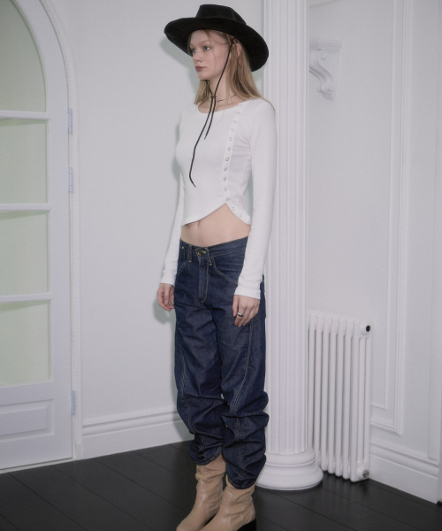 ROSEFRANTZ（ロゼフランツ）の「Side Eyelet Long Sleeve [Ivory]（Tシャツ/カットソー・レディース・アイボリー・OS）」の3枚目の写真