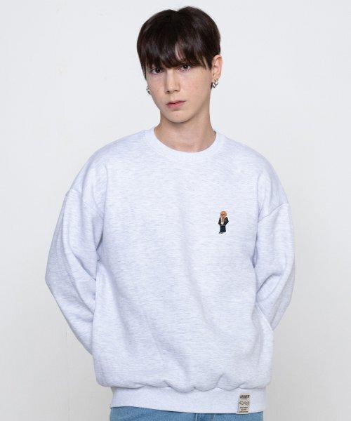 GRAVER（グレーバー）の「[UNISEX]タトゥードッグ刺繍フェリートマンツーマン_メランジホワイト（スウェット・レディース・グレー・LARGE/MEDIUM/SMALL/X-LARGE）」の2枚目の写真
