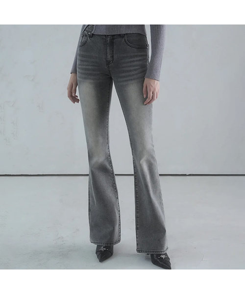 Vivacious(ビバシャス)の「Noel Bootscut Denim Pants GREY(デニムパンツ・レディース・グレー・SMALL/MEDIUM/LARGE)」の1枚目の写真