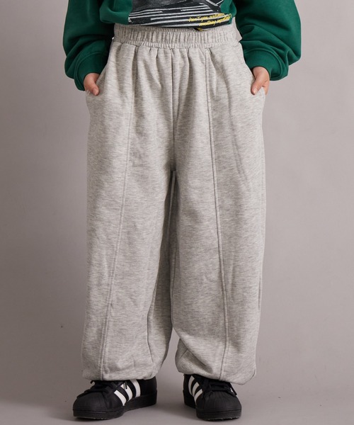 PAIRMANON STREET（ペアマノンストリート）の「裏毛 切替ボリュームスウェットパンツ【PAIRMANON STREET】（スウェットパンツ・キッズ・レッド/グレー/ブラック・100/110/120/130/140/150/160/90）」の3枚目の写真