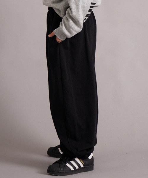 PAIRMANON STREET（ペアマノンストリート）の「裏毛 切替ボリュームスウェットパンツ【PAIRMANON STREET】（スウェットパンツ・キッズ・レッド/グレー/ブラック・100/110/120/130/140/150/160/90）」の4枚目の写真