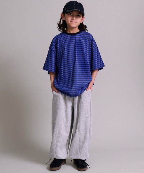 PAIRMANON STREET（ペアマノンストリート）の「裏毛 切替ボリュームスウェットパンツ【PAIRMANON STREET】（スウェットパンツ・キッズ・レッド/グレー/ブラック/パープル・100/110/120/130/140/150/160/90）」の17枚目の写真