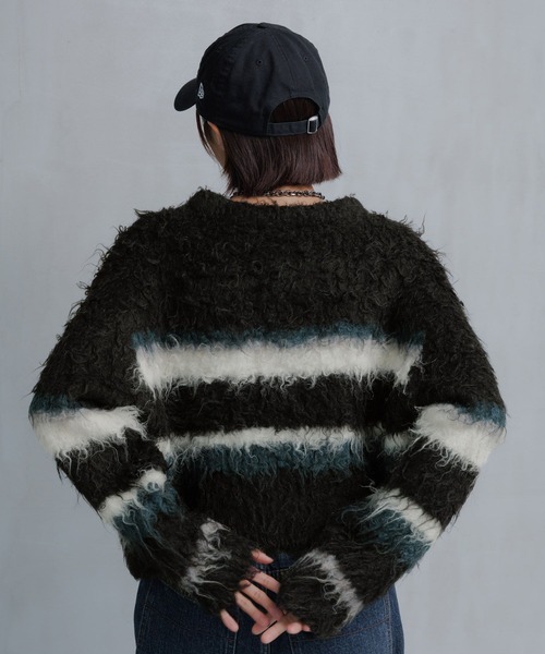 PAGEBOY（ページボーイ）の「シャギーマルチボーダーショートプルオーバー（ニット/セーター・レディース・グレー/ブラック/ブラウン・FREE）」の9枚目の写真