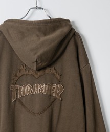 THRASHER（スラッシャー）の「【at】〔THRASHER/スラッシャー〕ダメージデニムアップリケ ピグメント ダブルジップショートパーカー（パーカー）」