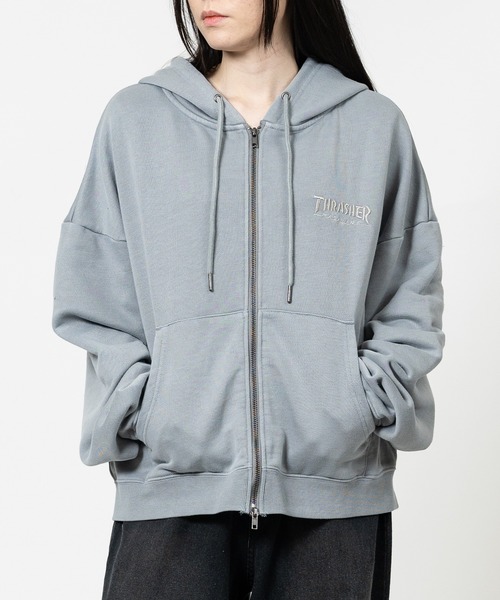 THRASHER（スラッシャー）の「【at】〔THRASHER/スラッシャー〕ダメージデニムアップリケ ピグメント ダブルジップショートパーカー（パーカー・メンズ・グレー/チャコールグレー/ブラウン/ピンク・FREE）」の21枚目の写真