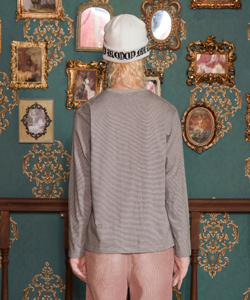 UNALLOYED(アナロイド)の「ロゴストライプロングスリーブTシャツ / グレー(Tシャツ/カットソー・レディース・S/L/M・FREE)」の5枚目の写真