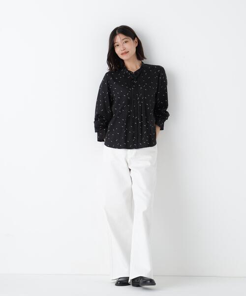 human woman(ヒューマンウーマン)の「◆【ウォッシャブル】テンセルビエラタイブラウス(シャツ/ブラウス・レディース・ブラック系その他3/ネイビー・MEDIUM)」の8枚目の写真