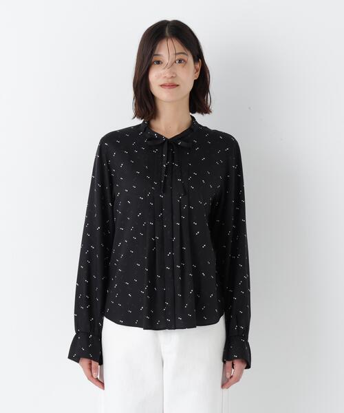 human woman(ヒューマンウーマン)の「◆【ウォッシャブル】テンセルビエラタイブラウス(シャツ/ブラウス・レディース・ブラック系その他3/ネイビー・MEDIUM)」の9枚目の写真