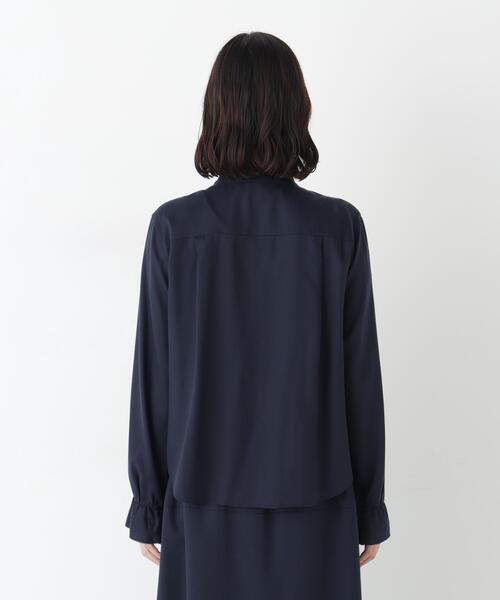 human woman(ヒューマンウーマン)の「◆【ウォッシャブル】テンセルビエラタイブラウス(シャツ/ブラウス・レディース・ブラック系その他3/ネイビー・MEDIUM)」の21枚目の写真