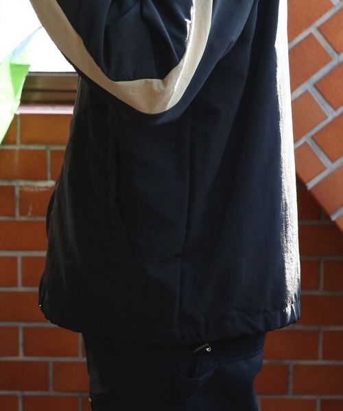 ８(eight)（エイト）の「ウェーブ切替ナイロンブルゾン（ブルゾン・メンズ・サックスブルー/ブラック/ブルー・MEDIUM/LARGE）」の21枚目の写真