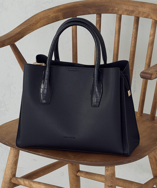 MONO COMME CA(モノコムサ)の「型押しハンドルバッグ(ハンドバッグ・レディース・ベージュ/ブラック/グレー・FREE)」の17枚目の写真