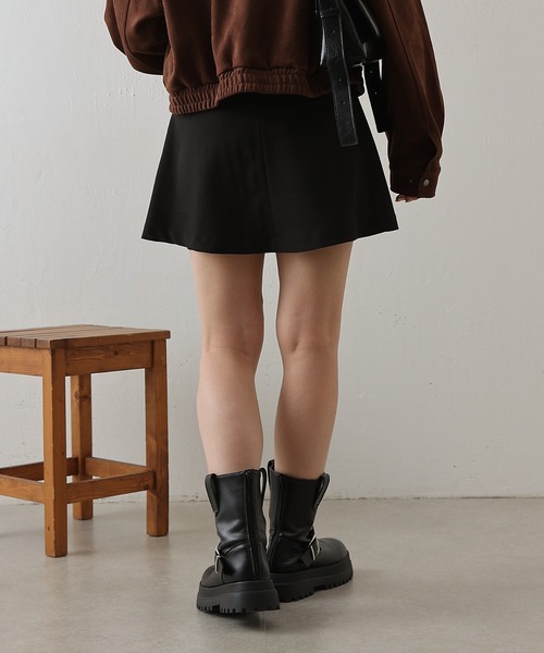 COLONY 2139（コロニートゥーワンスリーナイン）の「ミニプリーツスカート（スカート・レディース・ブラック/グレー・SMALL/MEDIUM）」の22枚目の写真