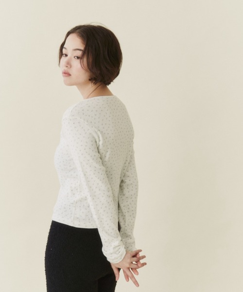 FUULLY STUDIO(フーリィーステューディオ)の「パターンメッシュフラワートップス(Tシャツ/カットソー・レディース・グレー/ホワイト・FREE)」の3枚目の写真