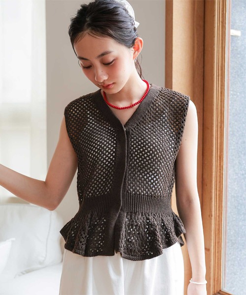 miette(ミエット)の「透かし編みノースリペプラムニット(ニット/セーター・レディース・ブラック/ベージュ/ブラウン/グレー・M/S)」の19枚目の写真