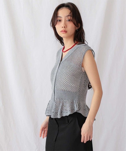miette(ミエット)の「透かし編みノースリペプラムニット(ニット/セーター・レディース・ブラック/ベージュ/ブラウン/グレー・M/S)」の14枚目の写真