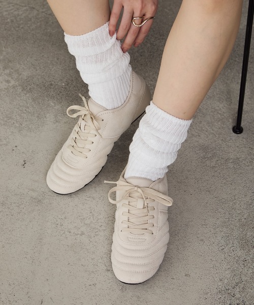 forksy.(フォルクシー)の「【forksy.】スエード調キルティングレースアップスニーカー(スニーカー・レディース・ブラック/オフホワイト・L/M/S)」の15枚目の写真