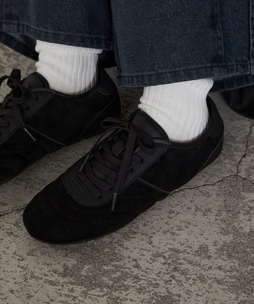 forksy.(フォルクシー)の「【forksy.】スエード調キルティングレースアップスニーカー(スニーカー・レディース・ブラック/オフホワイト・L/M/S)」の5枚目の写真