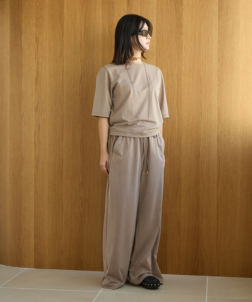 IENA LA BOUCLE(イエナラブークル)の「IENA LA BOUCLE Cupra mix Tシャツ(Tシャツ/カットソー・レディース・ベージュ/ブラック・FREE)」の4枚目の写真