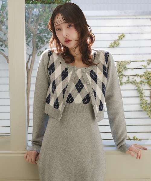 fupel(フぺル)の「argyle knit setup / アーガイルニットセットアップ(セットアップ・レディース・アイボリー/グレー・FREE)」の3枚目の写真