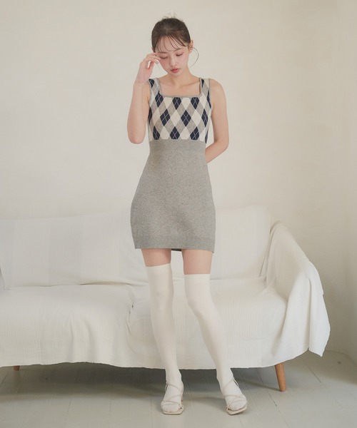 fupel(フぺル)の「argyle knit setup / アーガイルニットセットアップ(セットアップ・レディース・アイボリー/グレー・FREE)」の9枚目の写真