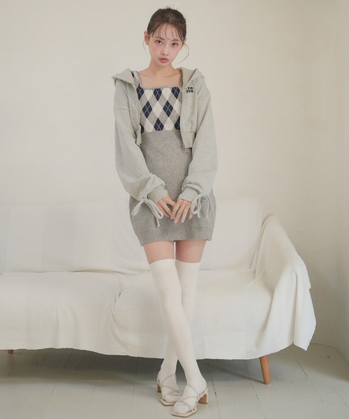fupel(フぺル)の「argyle knit setup / アーガイルニットセットアップ(セットアップ・レディース・アイボリー/グレー・FREE)」の7枚目の写真