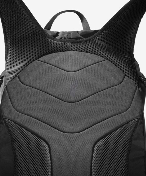 SALOMON（サロモン）の「【SALOMON】TRAILBLAZER 30／サロモン トレイルブレイザー30L バックパック（バックパック/リュック・メンズ・ブラック・FREE）」の7枚目の写真
