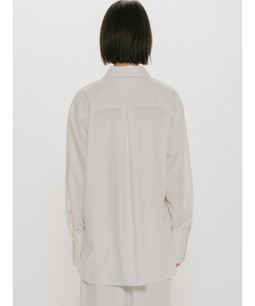 MIDIUMISOLID(ミディウミソリッド)の「MIDIUMISOLID for Ladies リラックスロングカフスシャツ(シャツ/ブラウス・レディース・ライトブルー/アイボリー/チャコールグレー・FREE)」の11枚目の写真