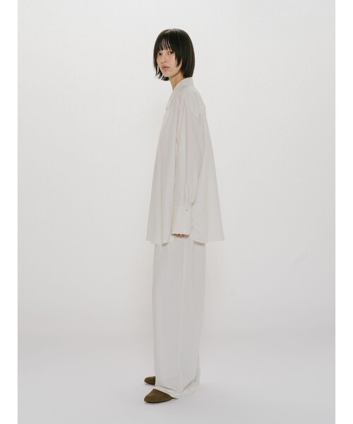 MIDIUMISOLID(ミディウミソリッド)の「MIDIUMISOLID for Ladies リラックスロングカフスシャツ(シャツ/ブラウス・レディース・ライトブルー/アイボリー/チャコールグレー・FREE)」の16枚目の写真