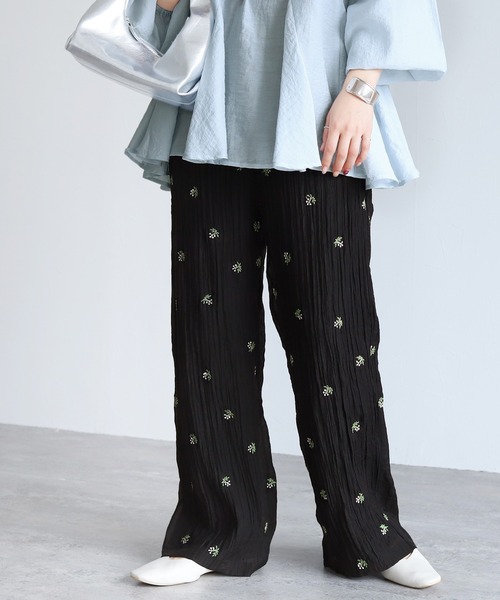 reca(レカ)の「小花柄刺繍シアーワイドパンツ(その他パンツ・レディース・アイボリー/ブラック・FREE)」の10枚目の写真