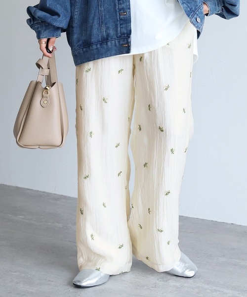 reca(レカ)の「小花柄刺繍シアーワイドパンツ(その他パンツ・レディース・アイボリー/ブラック・FREE)」の3枚目の写真