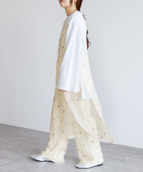 reca(レカ)の「小花柄刺繍シアーワイドパンツ(その他パンツ・レディース・アイボリー/ブラック・FREE)」の6枚目の写真