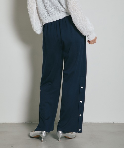 ARVELLIA(アルベリア)の「LACE REVEAL SNAP PANTS(その他パンツ・レディース・ネイビー/ブラック・M)」の17枚目の写真
