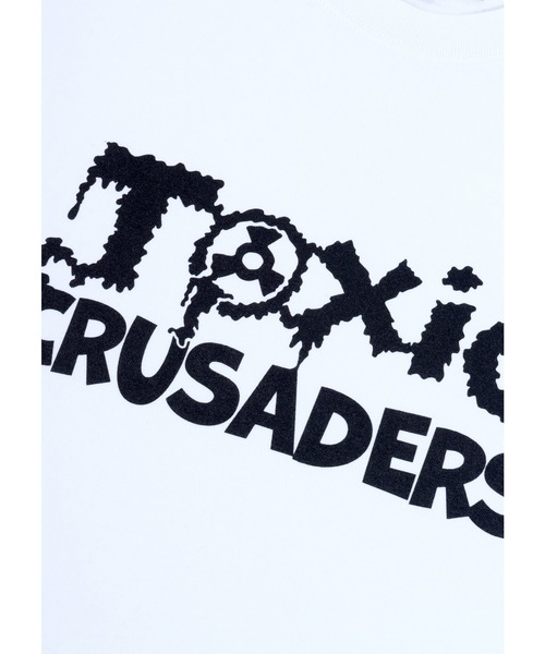 MEDICOM TOY（メディコムトイ）の「MLE × The Toxic Crusaders "TOXIC LOGO" TEE（Tシャツ/カットソー・メンズ・ブラック/ホワイト/オレンジ・SMALL/MEDIUM/LARGE/X-LARGE）」の6枚目の写真