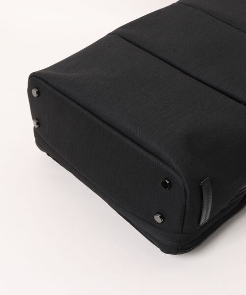ZERO HALLIBURTON(ゼロハリバートン)の「ビジネスリュック Z PACK LTD DN 18/23L B4サイズ 15.6インチPC 脱着ポーチ 81743(ビジネスバッグ・メンズ・ブラック・FREE)」の3枚目の写真